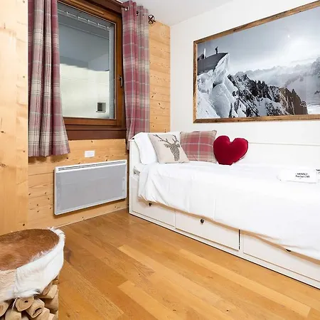 Le Paradis 8 - Year * Chamonix