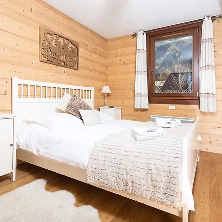 Le Paradis 8 - Year *